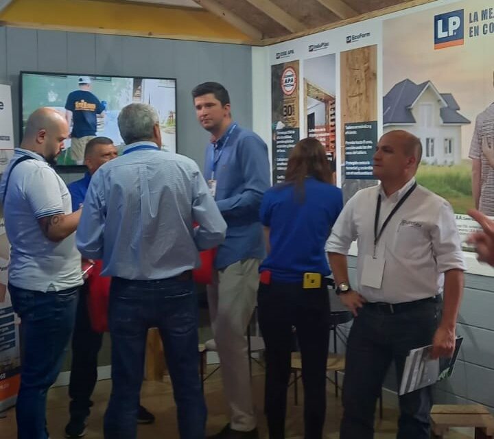 LP Colombia participó en la ExpoCAMACOL